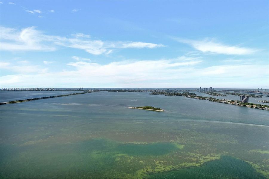 Natural landscape and outdoor views near Aria Reserve in Miami (Image 29).