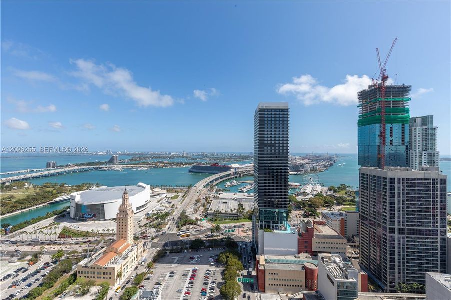 Condo located in Miami, FL showcasing its design and architecture (Image 24). Condo located in Miami, FL showcasing its design and architecture (Image 24).