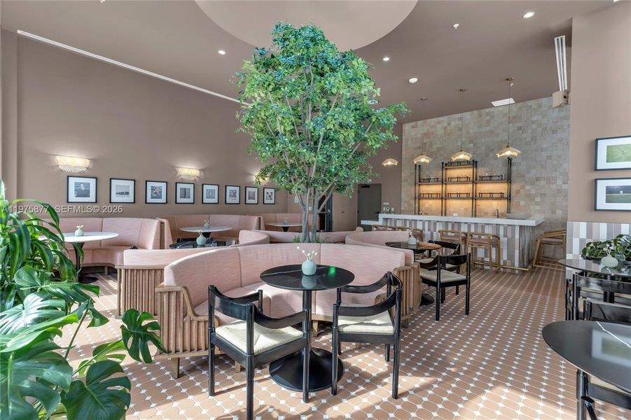 Community amenities in , Miami (Image 24).