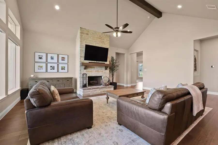 Furnished interior view inside a new home in The Meadows, Gunter (Image 37). Furnished interior view inside a new home in The Meadows, Gunter (Image 37).