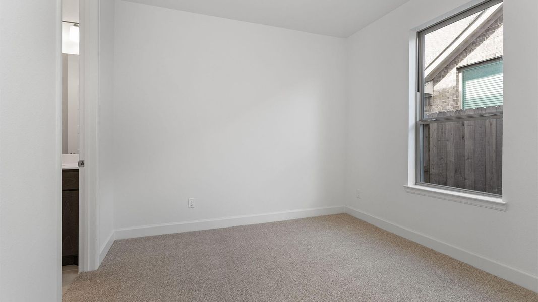 Spacious, unfurnished interior of a new home in Candela, Richmond (Image 9).