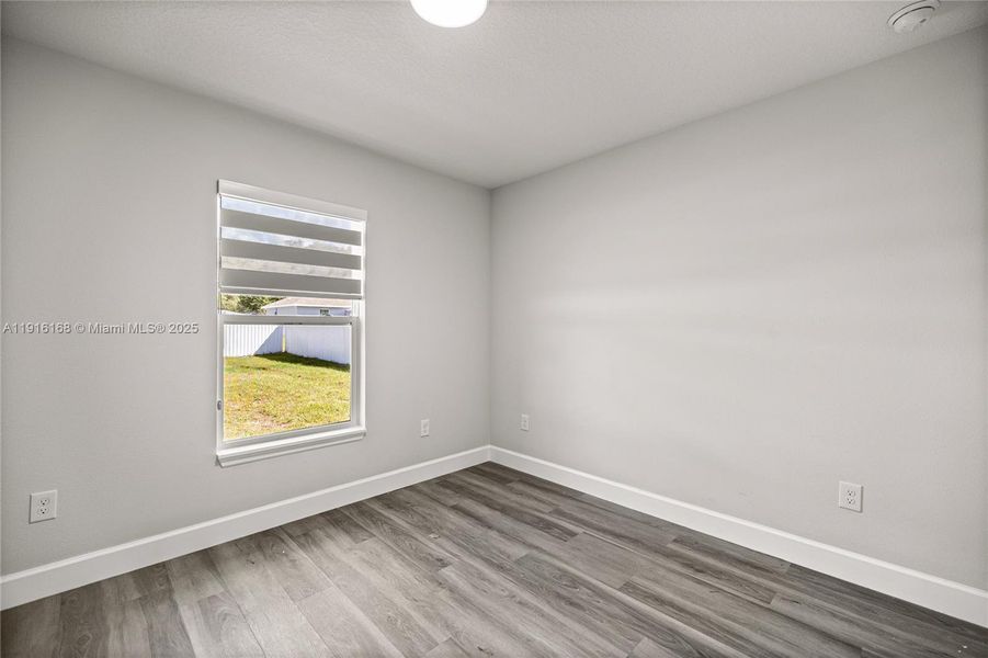 Spacious, unfurnished interior of a new home in , Dunnellon (Image 20).