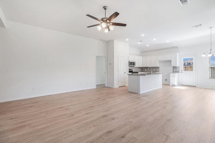 Spacious, unfurnished interior of a new home in Columbia Lakes, West Columbia (Image 21). Spacious, unfurnished interior of a new home in Columbia Lakes, West Columbia (Image 21).