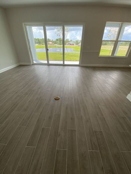 Representative unfurnished interior of a home built from the Oakmont by Paytas Homes in The Reserve at Victoria, Deland (Image 8).