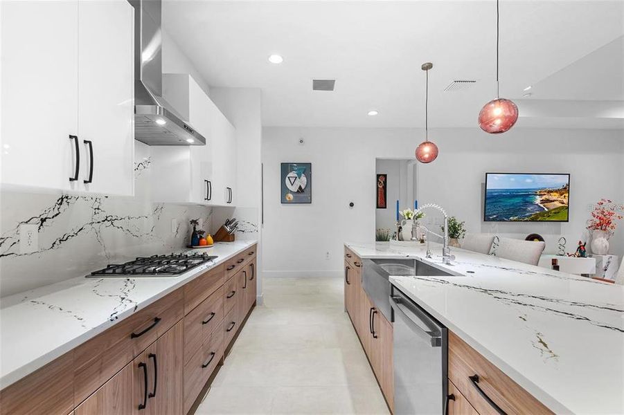 Furnished interior view inside a new home in , Kissimmee (Image 15).
