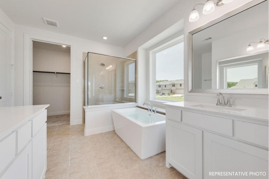 Representative furnished interior of a home built from the Royal Palm by Grand Homes in Trails at Cottonwood Creek, Rowlett (Image 10).