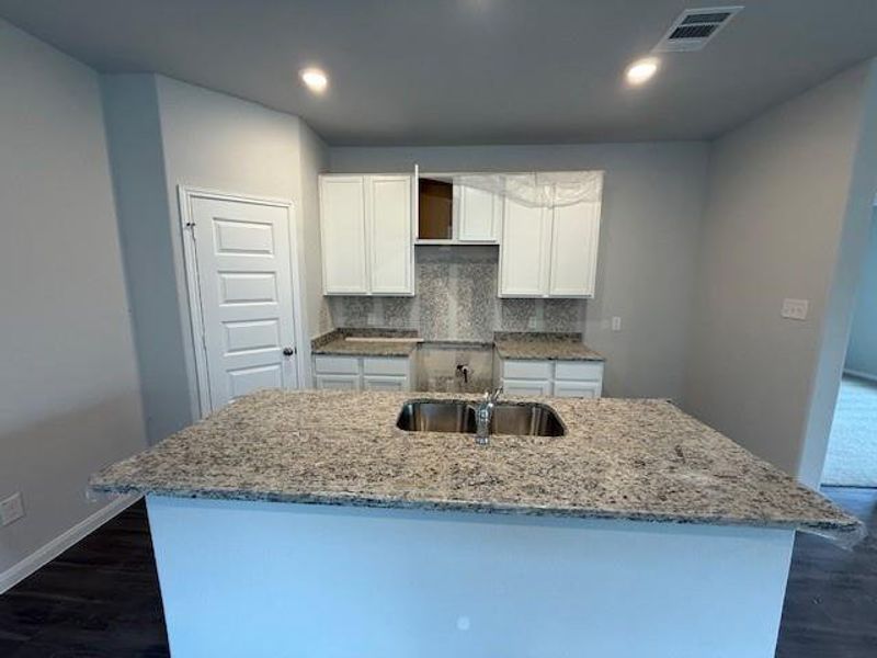 Furnished interior view inside a new home in Cliffstone Hills, Conroe (Image 10).