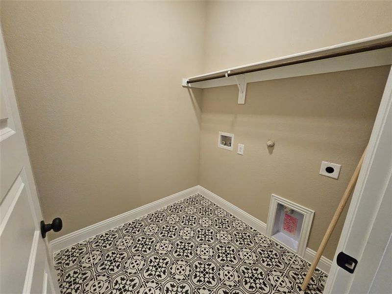 Spacious, unfurnished interior of a new home in Trails of Trenton, Trenton (Image 13).