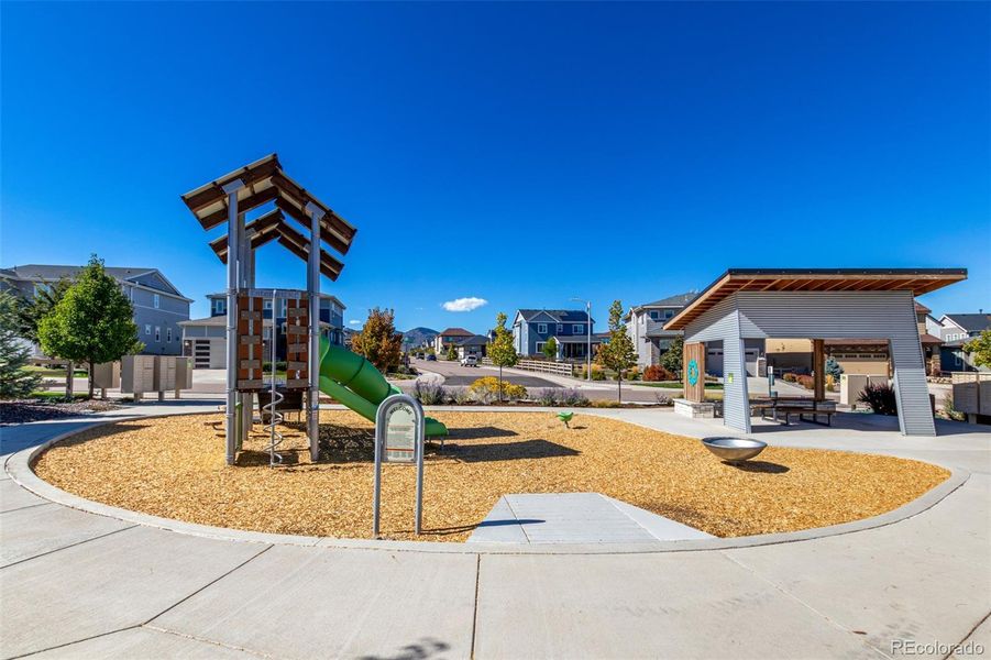 Community amenities in , Littleton (Image 28).