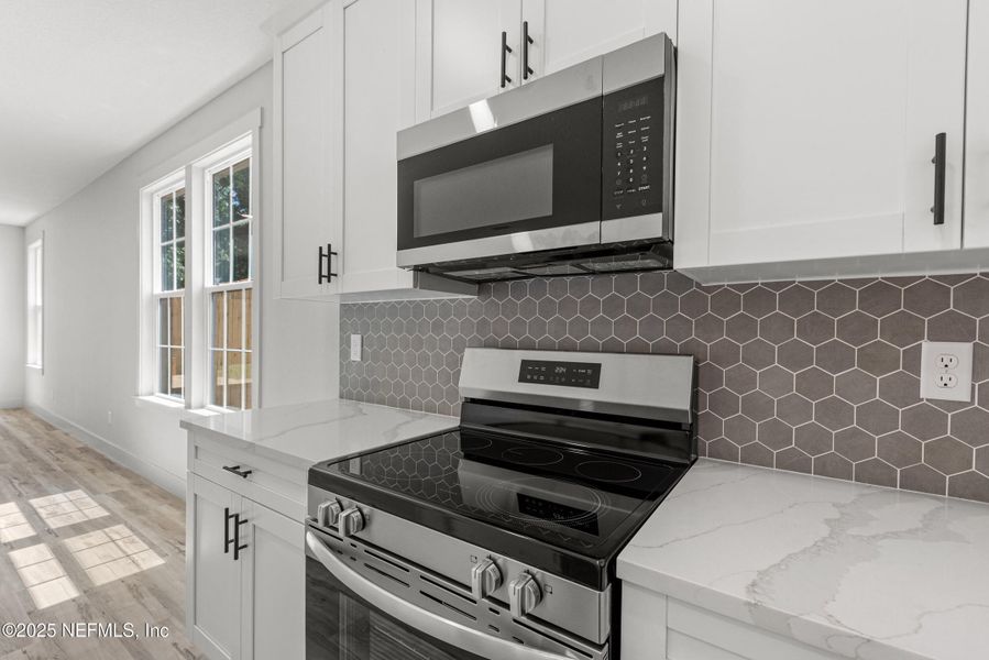 Furnished interior view inside a new home in , Jacksonville (Image 5).