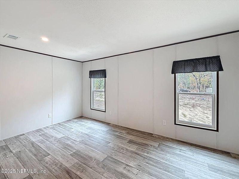 Spacious, unfurnished interior of a new home in , Hawthorne (Image 31).