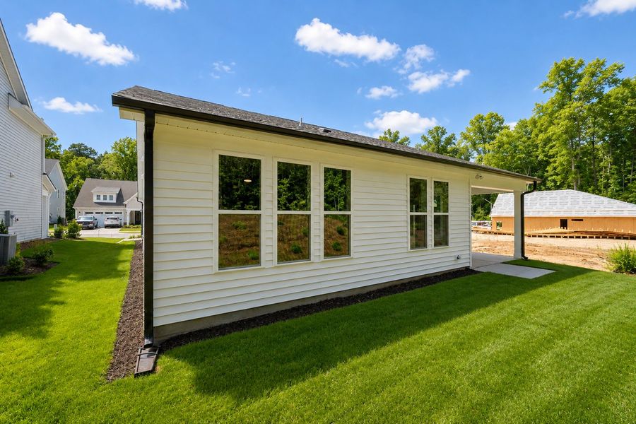 Representative exterior details of a home built from the The Ellery by RobuckHomes in Baylee Ridge, Selma (Image 35).