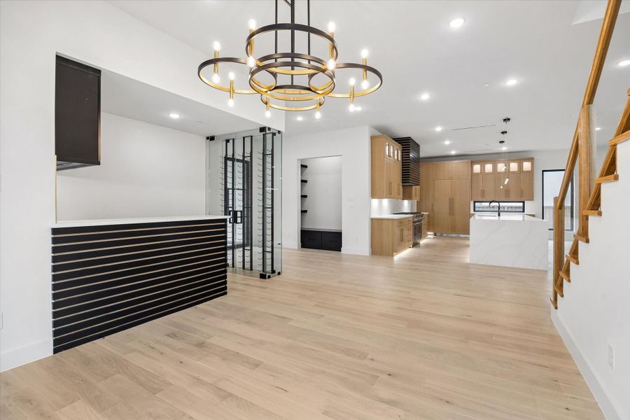 Spacious, unfurnished interior of a new home in , Bellaire (Image 34).