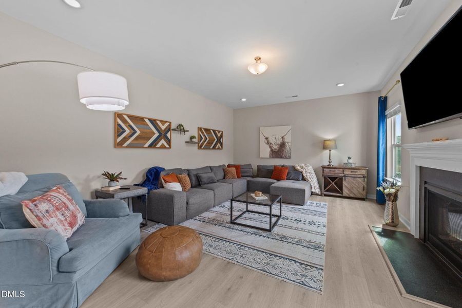 28-web-or-mls-VB4A2231