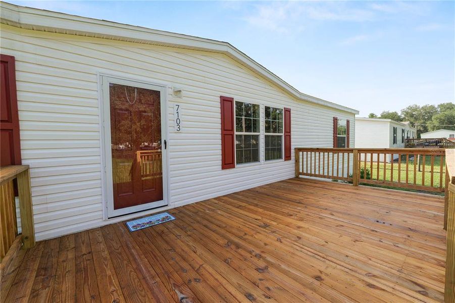 Exterior details and patio area of a home in , Lakeland (Image 29).