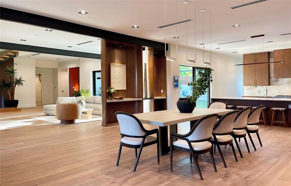 Community amenities in , Dallas (Image 26). Community amenities in , Dallas (Image 26).