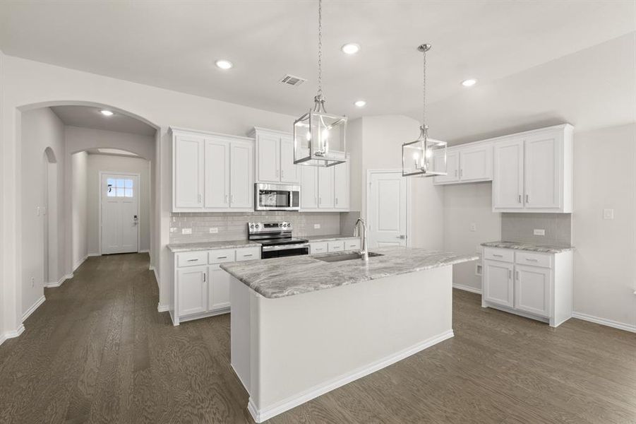 513 Waterford Park- Kitchen-1 513 Waterford Park- Kitchen-1