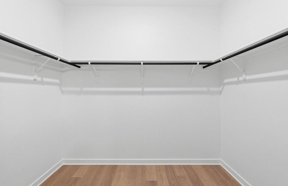 Spacious, unfurnished interior of a new home in Sunfield, Buda (Image 31).