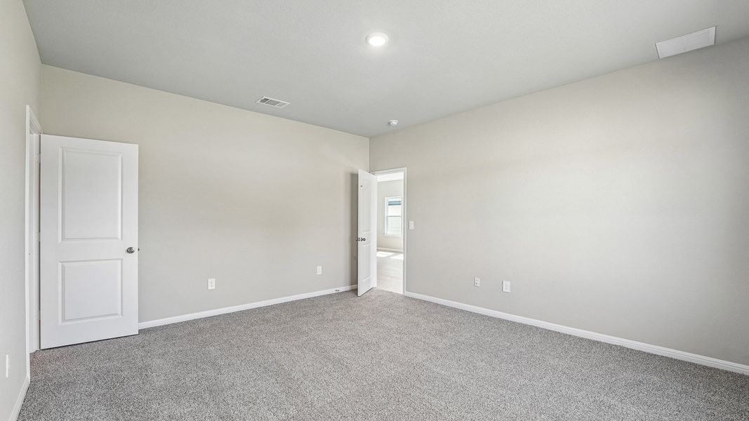 Spacious, unfurnished interior of a new home in Carillon, Manor (Image 23). Spacious, unfurnished interior of a new home in Carillon, Manor (Image 23).