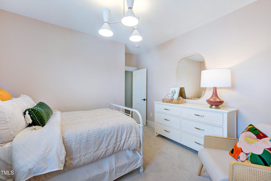 PJD5-0048-00_Horizon_Bedroom 5-2