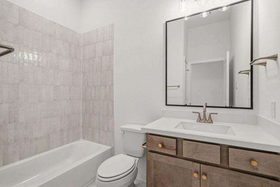 Furnished interior view inside a new home in , Katy (Image 4).