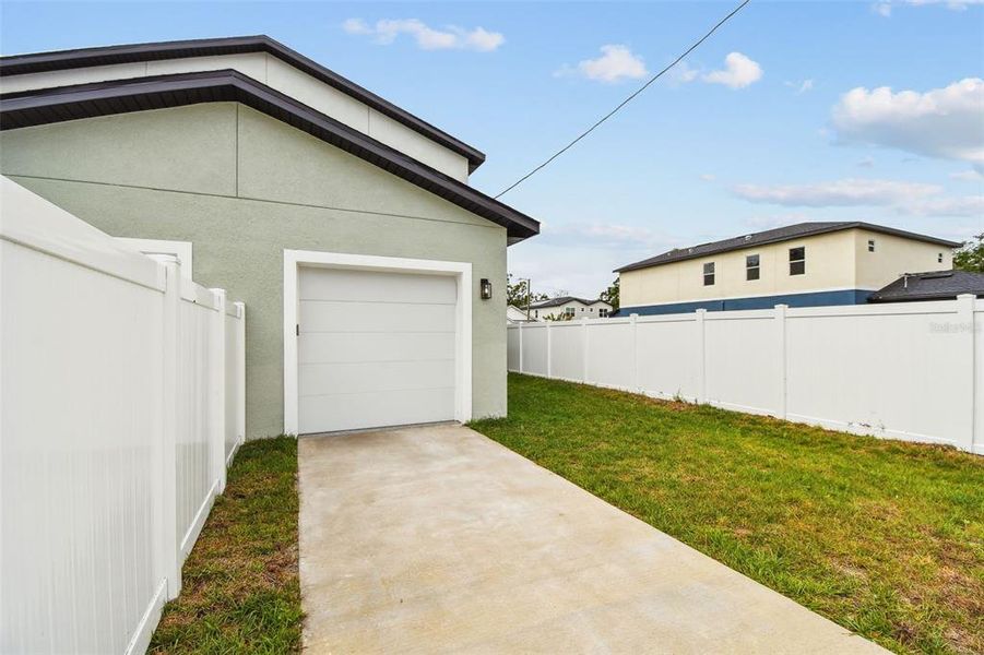 Front exterior of a new home in , St. Petersburg, FL, highlighting curb appeal (Image 22). Front exterior of a new home in , St. Petersburg, FL, highlighting curb appeal (Image 22).