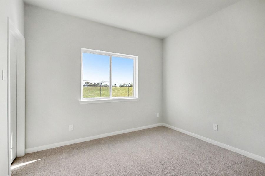 Spacious, unfurnished interior of a new home in Columbia Lakes, West Columbia (Image 18).