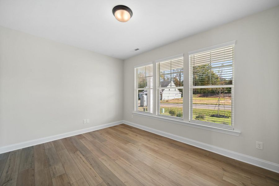 Spacious, unfurnished interior of a new home in Pisgah Park, Kernersville (Image 20).