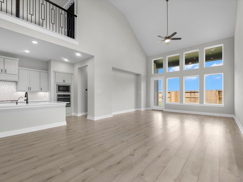 Spacious, unfurnished interior of a new home in Pecan Ridge, Fulshear (Image 13).