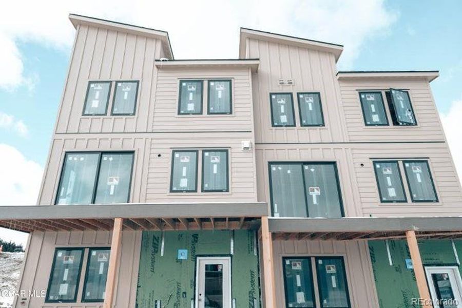 Image 9 of a home in .