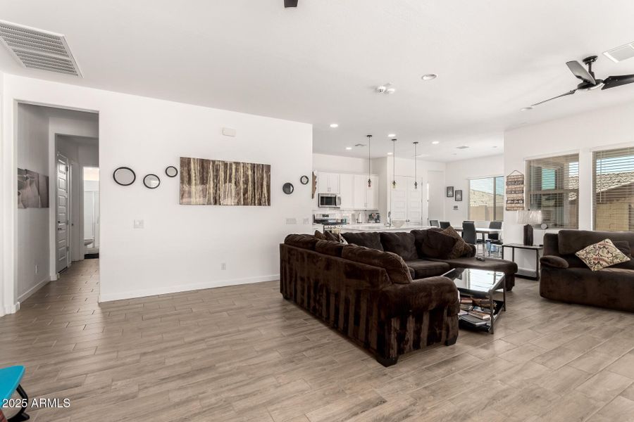 09 - McNeil 3832 09 - McNeil 3832