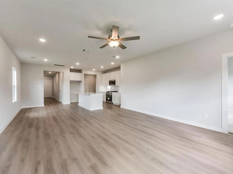 Spacious, unfurnished interior of a new home in The Villages at WestPointe, Dayton (Image 24).