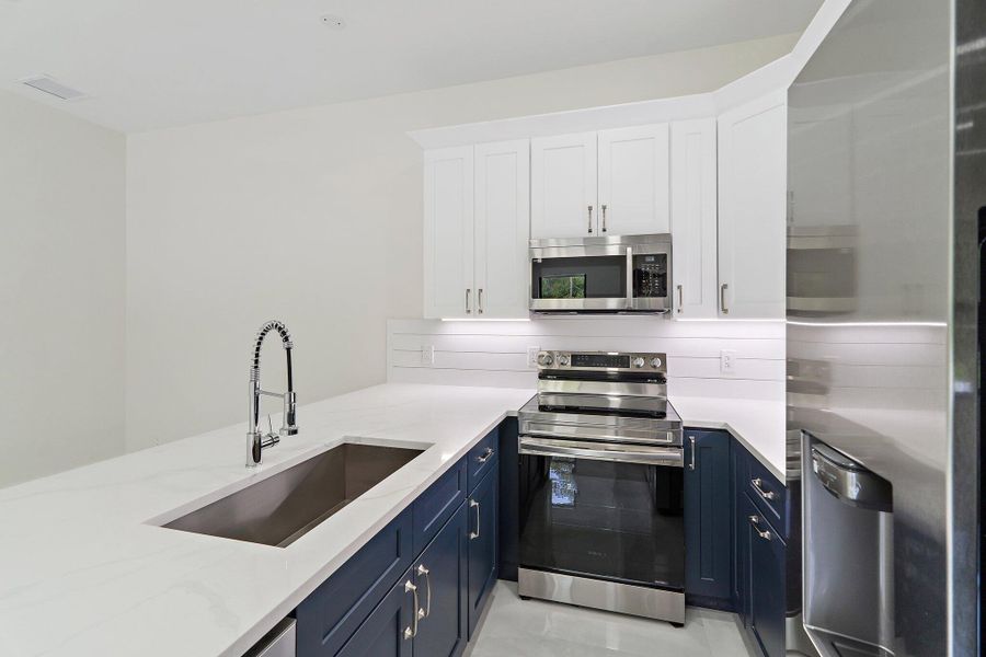 126-12850152ndStN-Jupiter-FL-33478-SMALL