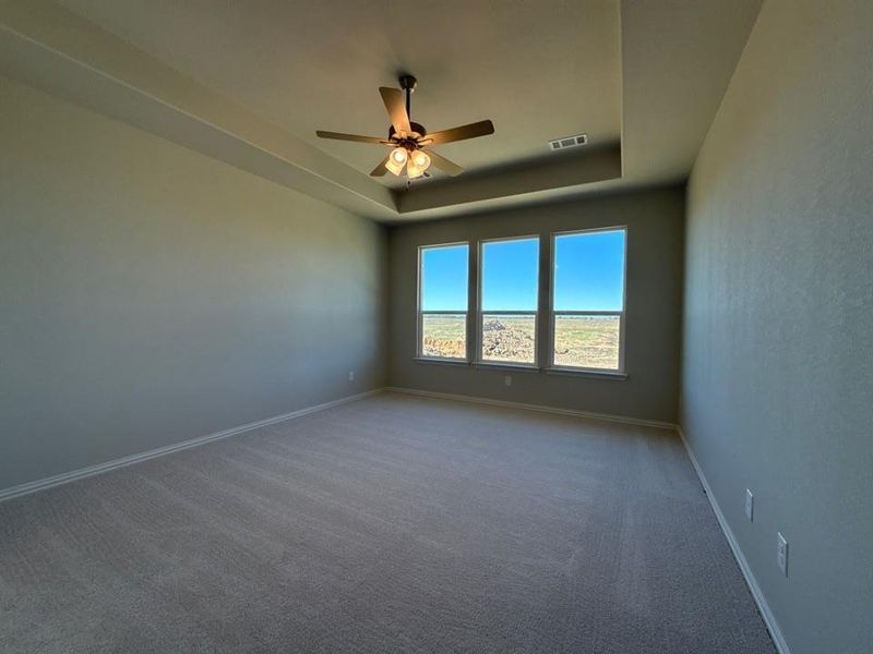 Spacious, unfurnished interior of a new home in Clear Sky Addition, Valley View (Image 5). Spacious, unfurnished interior of a new home in Clear Sky Addition, Valley View (Image 5).