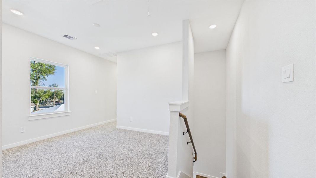 Spacious, unfurnished interior of a new home in , Houston (Image 22).