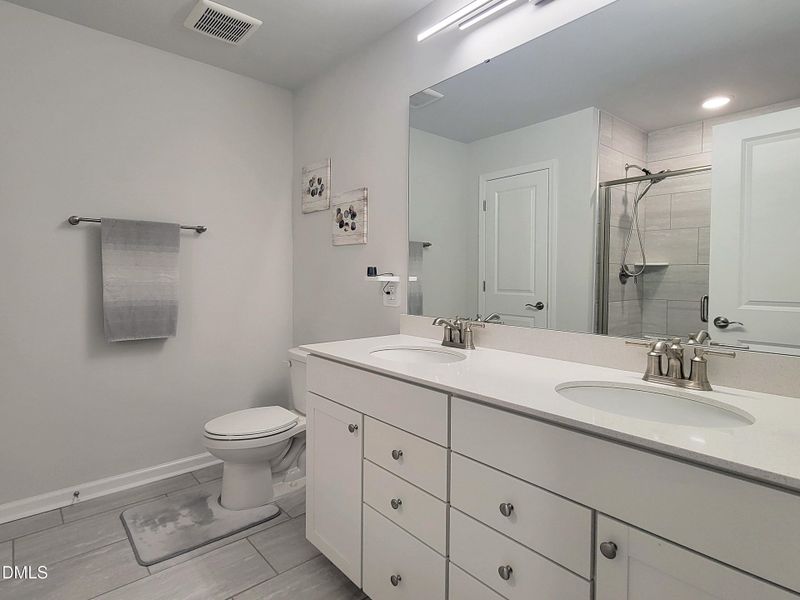Primary Suite Bathroom