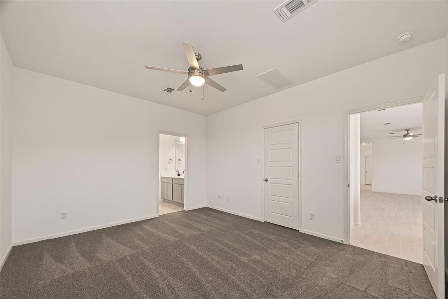 Spacious, unfurnished interior of a new home in Rates starting as low as, Iowa Colony (Image 28). Spacious, unfurnished interior of a new home in Rates starting as low as, Iowa Colony (Image 28).