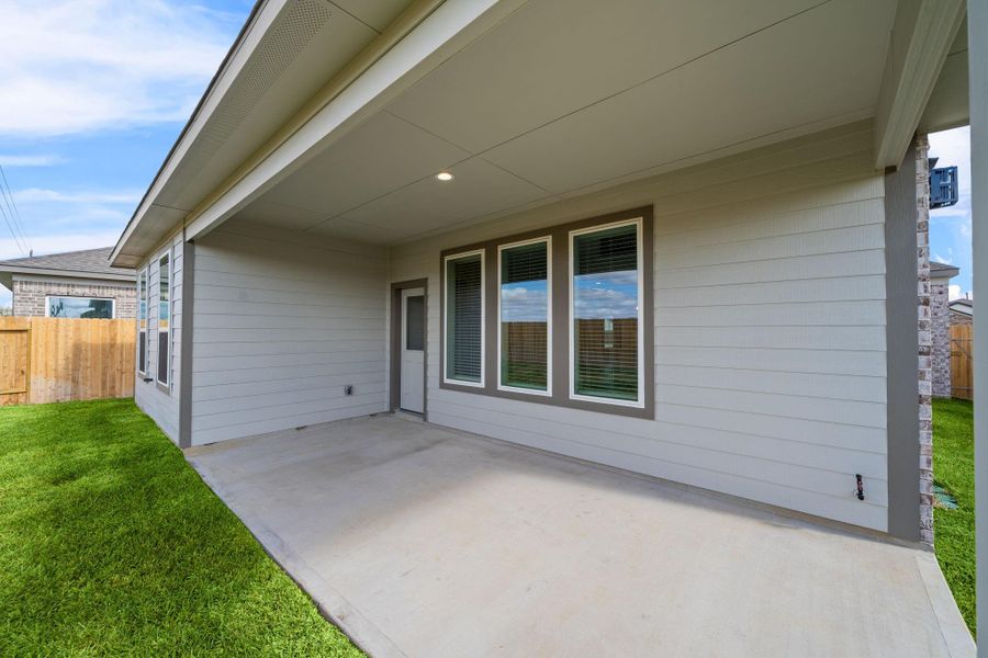 Exterior details and patio area of a home in Beacon Hill, Waller (Image 3). Exterior details and patio area of a home in Beacon Hill, Waller (Image 3).