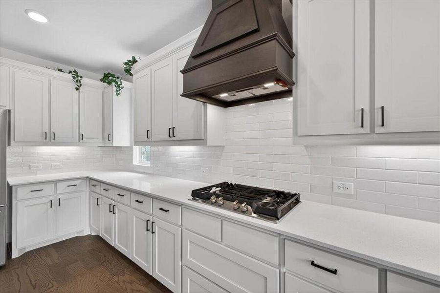 Furnished interior view inside a new home in Talon Hills, Fort Worth (Image 17).