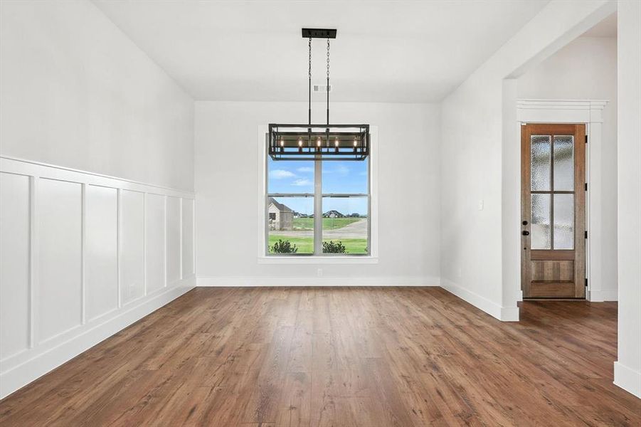 Spacious, unfurnished interior of a new home in , Venus (Image 32). Spacious, unfurnished interior of a new home in , Venus (Image 32).