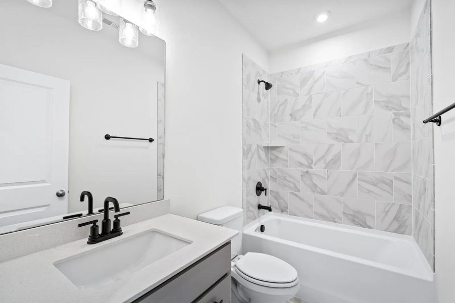 The Courtland C Bathroom