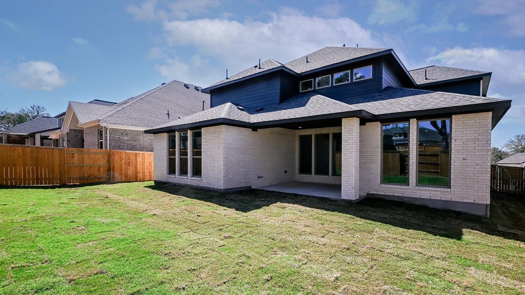 Exterior details and patio area of a home in 6 Creeks, Kyle (Image 24).