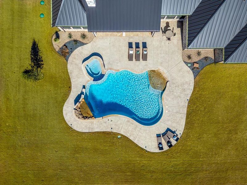 Community amenities in Santana Ridge, Weatherford (Image 34). Community amenities in Santana Ridge, Weatherford (Image 34).