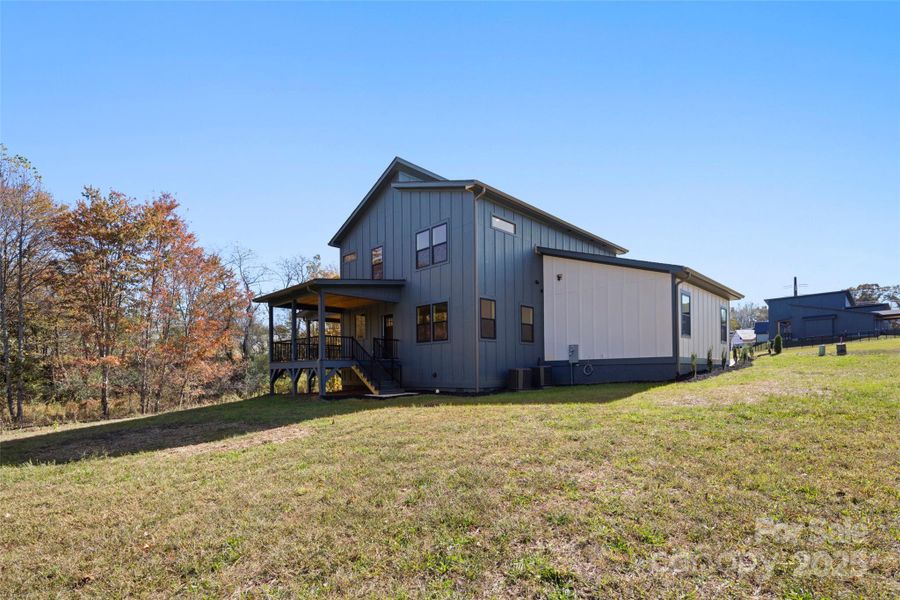 Image 27 of a home in .