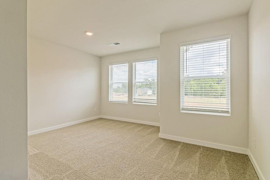 Spacious, unfurnished interior of a new home in Fern Dale, Fairburn (Image 13).