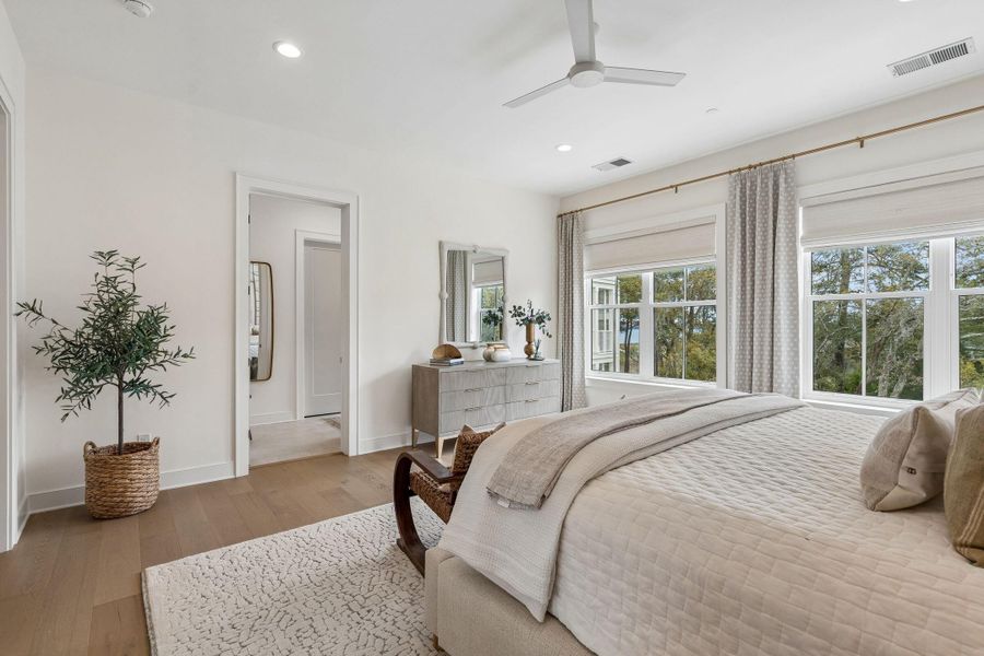 Furnished interior view inside a new home in , Charleston (Image 34).