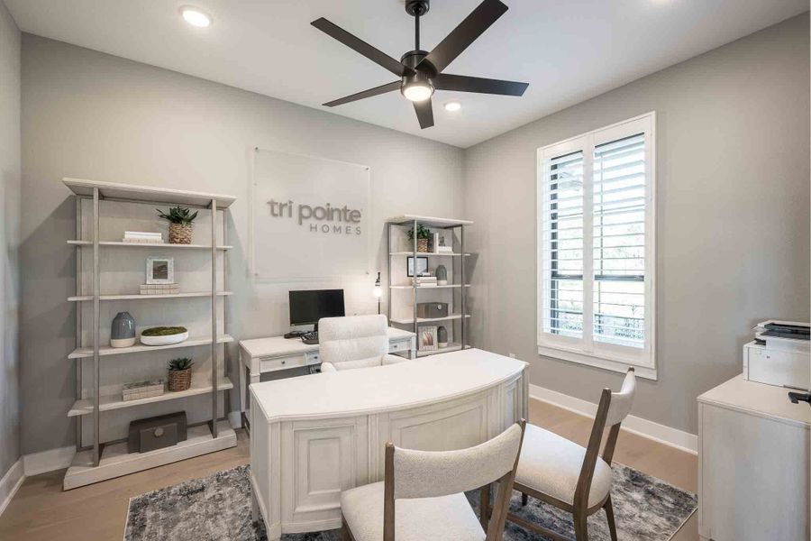 Representative furnished interior of a home built from the Meritage by Tri Pointe Homes in Legacy Grove 1/2 Acre, Montgomery (Image 5).
