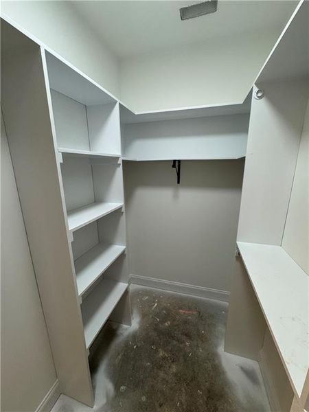 Image 20 of a home in .