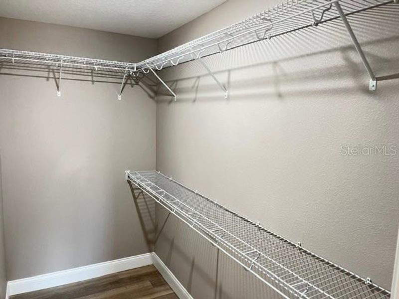 Spacious, unfurnished interior of a new home in , Edgewater (Image 11).