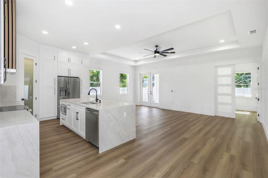 Spacious, unfurnished interior of a new home in , St. Petersburg (Image 46). Spacious, unfurnished interior of a new home in , St. Petersburg (Image 46).